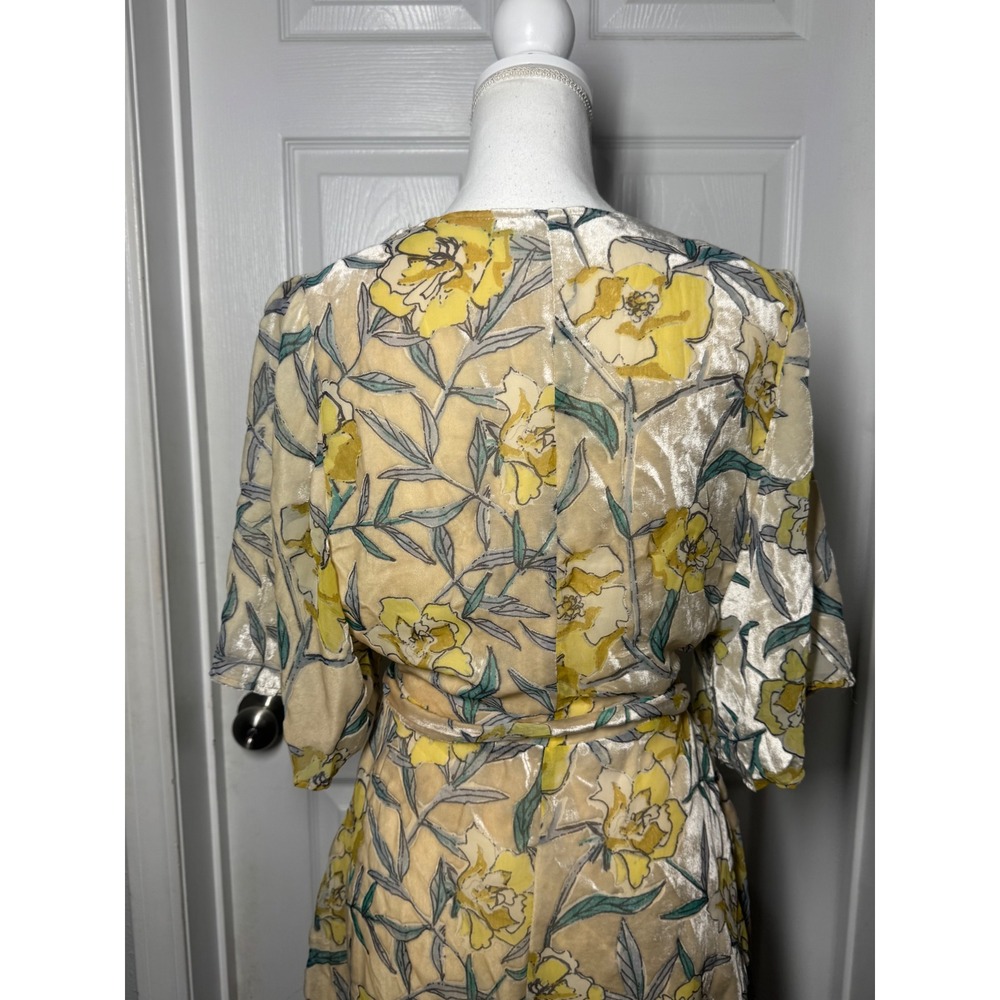 Karlie Wrap Dress S Yellow Floral Crushed Velvet Flutter Sleeve V-Neck Excellent - Picture 6 of 8
